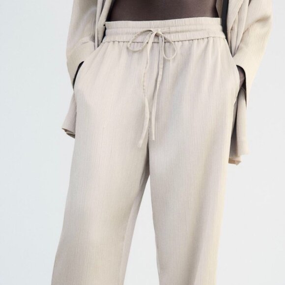 ZARA Women's Wrinkle Look Wide Leg Pants(Sand, US L/EUR L) - Picture 2 of 10
